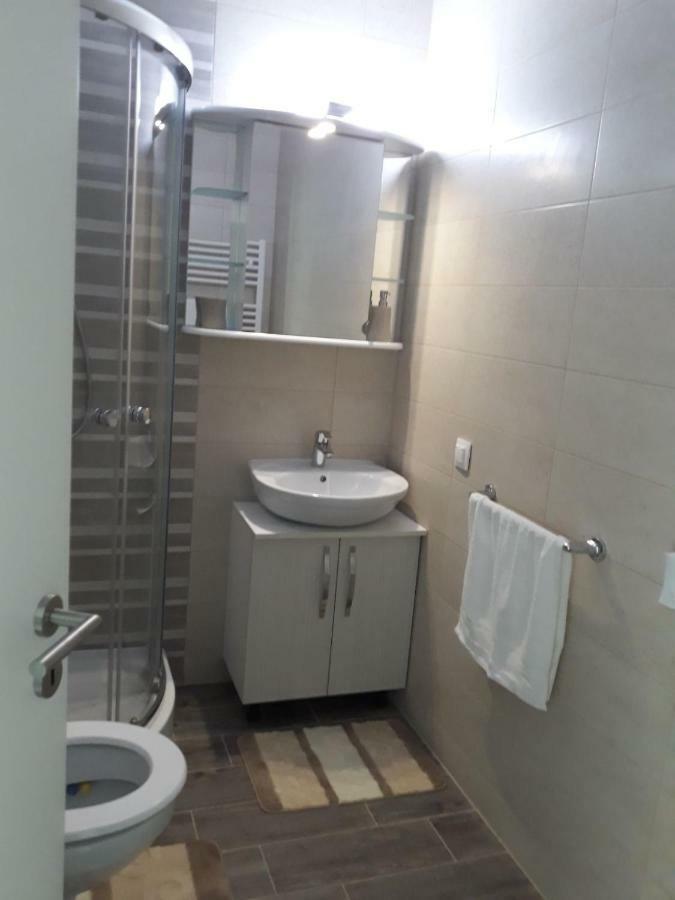 Apartament Coresi Braşov Buitenkant foto