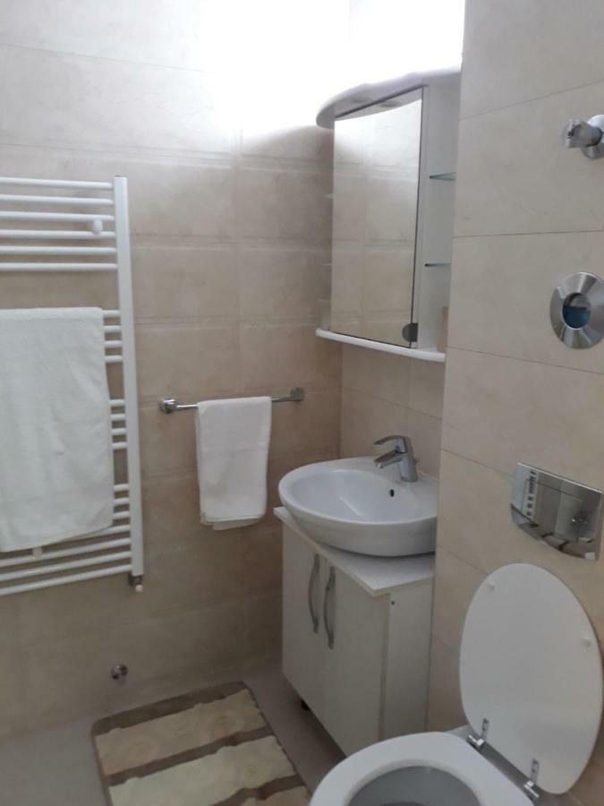 Apartament Coresi Braşov Buitenkant foto